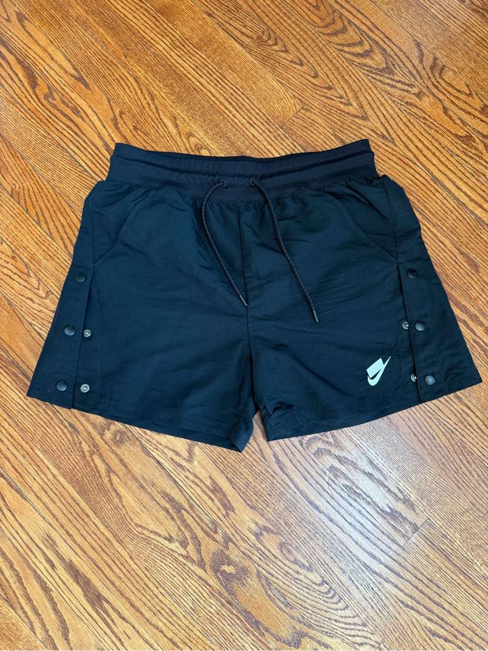 Nike Women's Black Shorts Break Away Buttons Drawstring size L